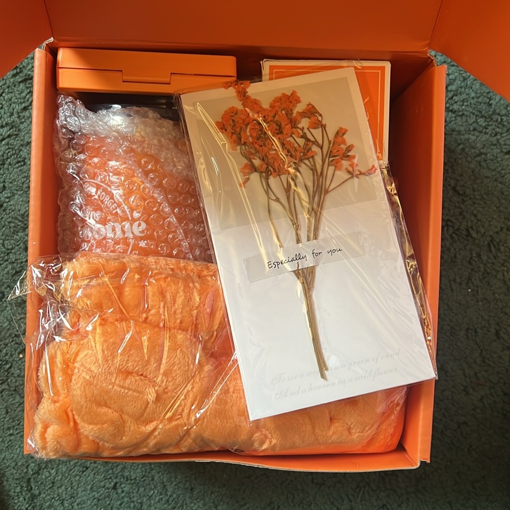 Orange Gift Box - Picture 8 of 9